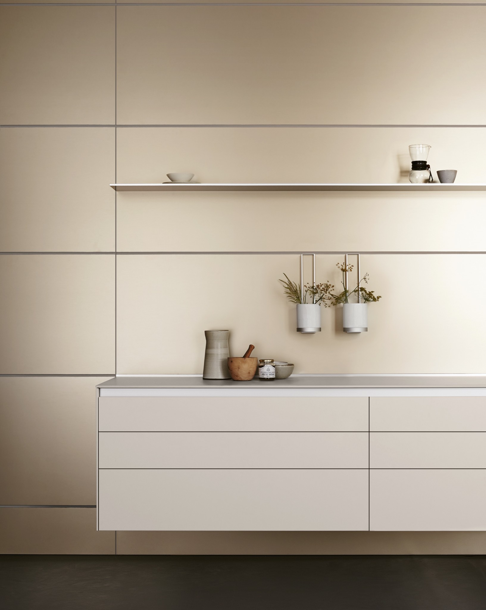 Essential Elements of Modern Kitchen Design - Mountain Living