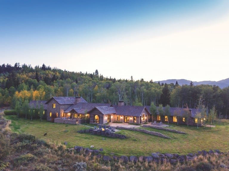 An Old-World Homestead Built for Modern-Day Entertaining - Mountain Living