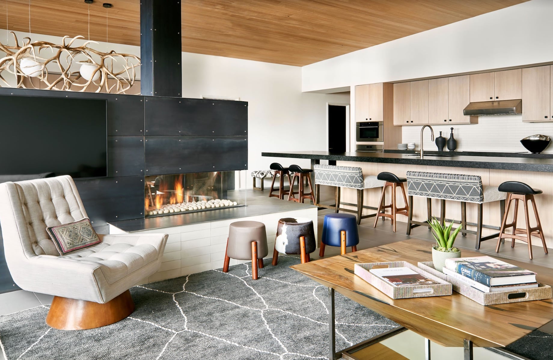 4 Hot Interior Design Trends for 2022 - Mountain Living