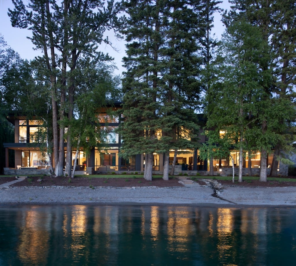 A Contemporary Lakeside Montana Home - Mountain Living