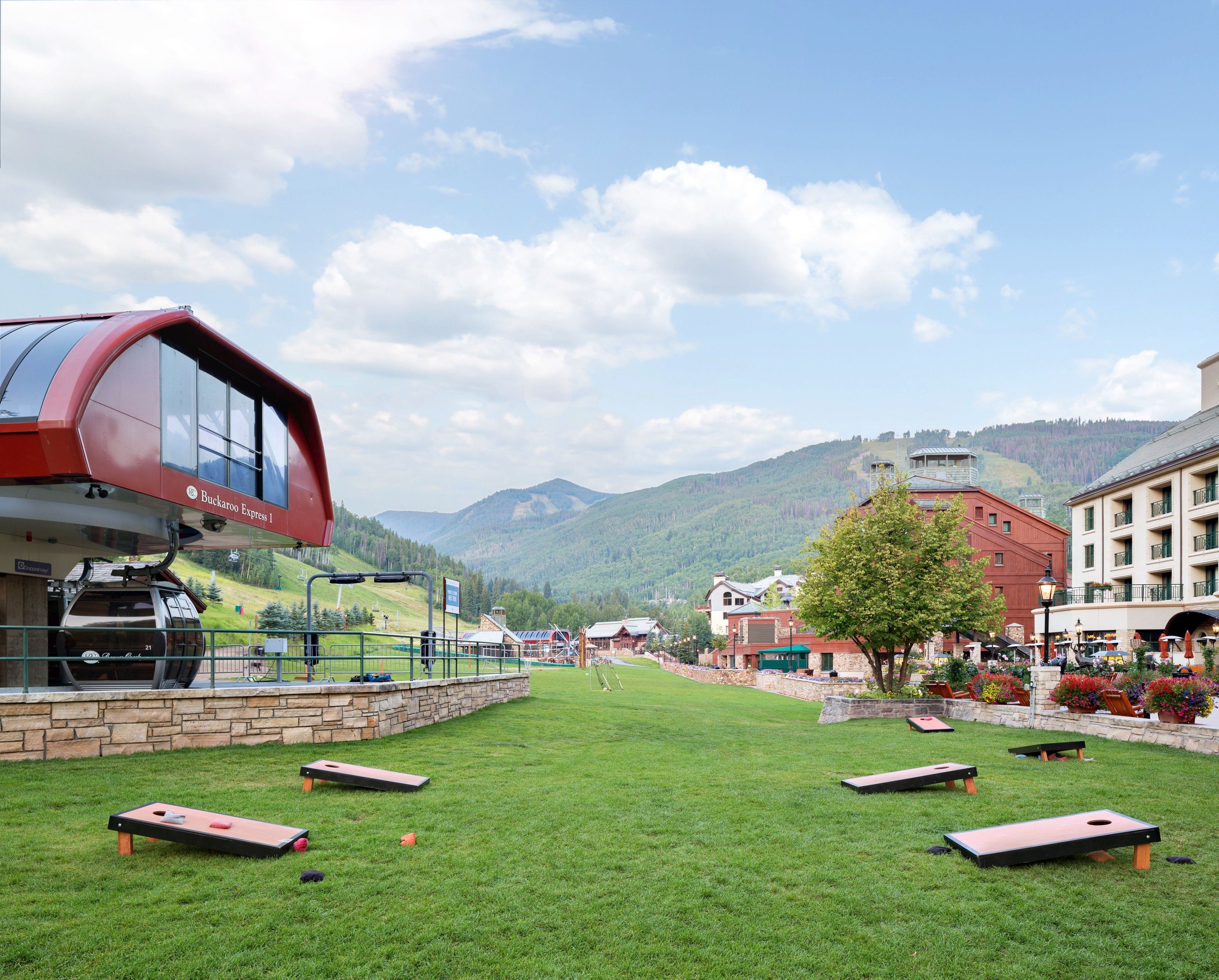 Beaver Creek Park Hyatt This Summer Mountain Living   Beaver Creek Lawn 1651 Scaled 