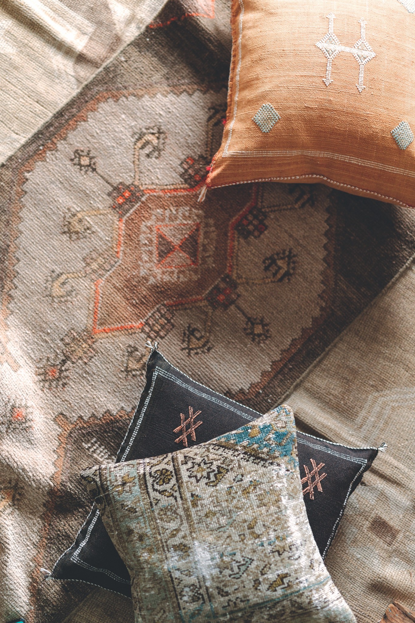 Imported Rugs Heirloom Quality Rugs From Around the World - Mountain Living
