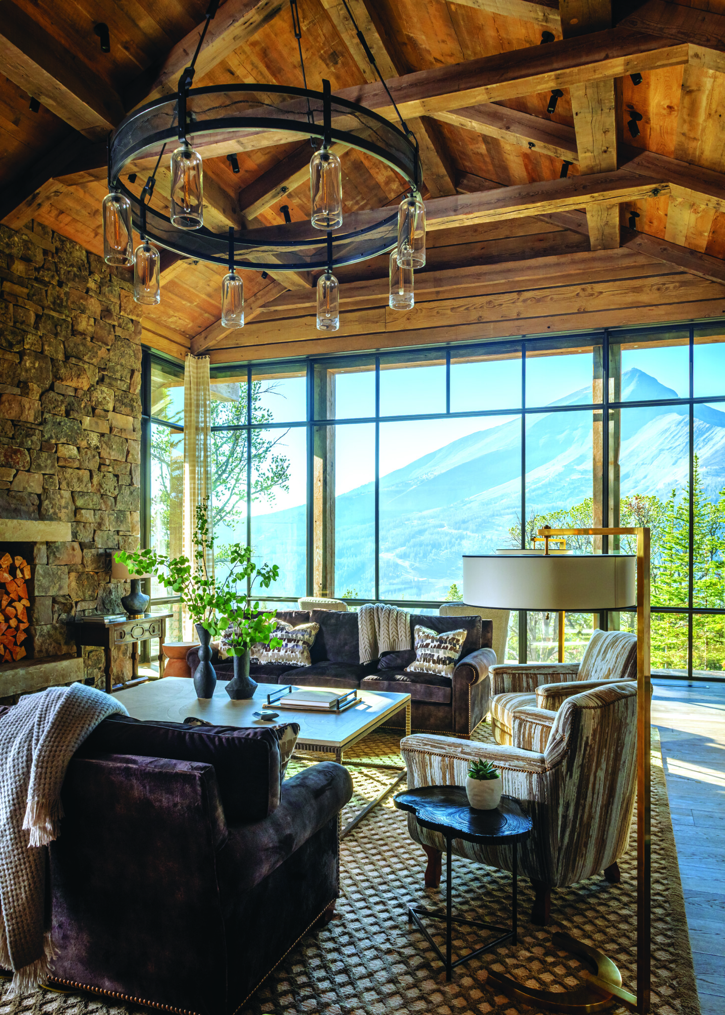 A Modern Chalet Home With A Seamless Blend Of Rustic And Refined ...