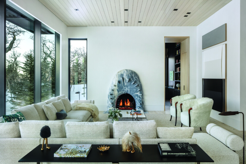 Breathtaking Gallery Views of Mountain and Meadow Vistas Surround an ...
