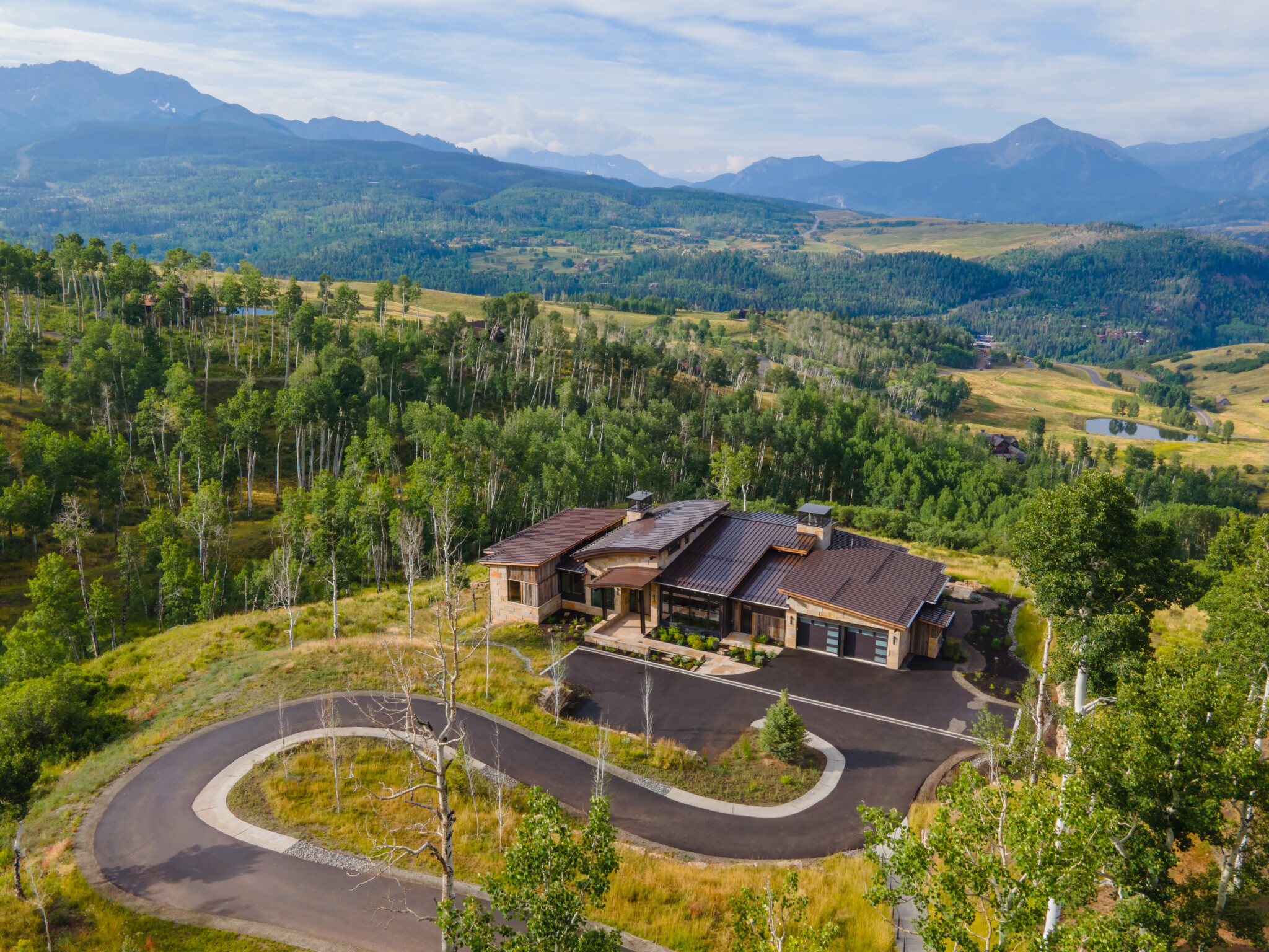 A Telluride Home Maximizes Its IndoorOutdoor Mountain Charm Mountain