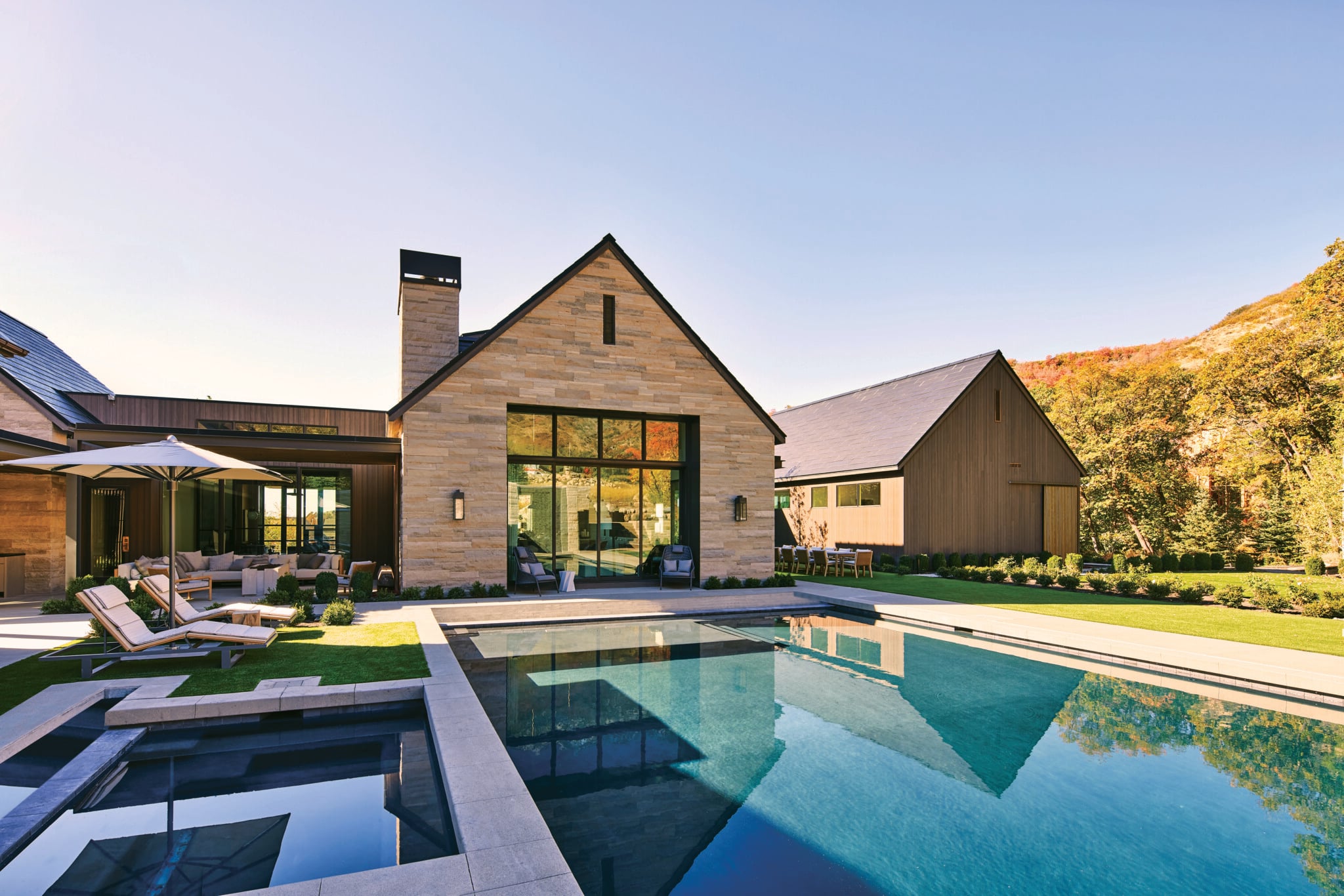 Jump into Spring with Contemporary Outdoor-Living Designs - Mountain Living