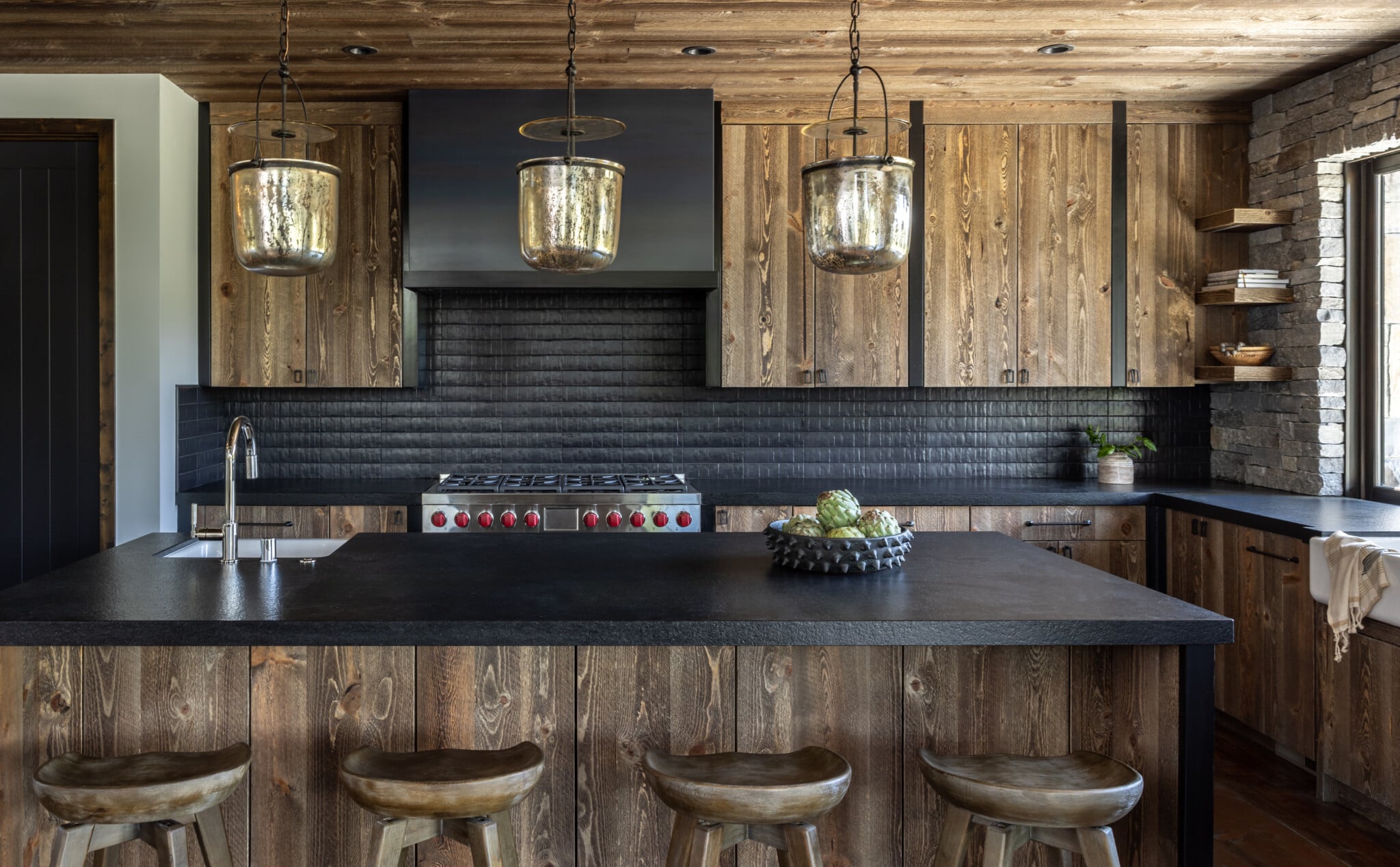 A Cozy Approach to Mountain Modern Design - Mountain Living