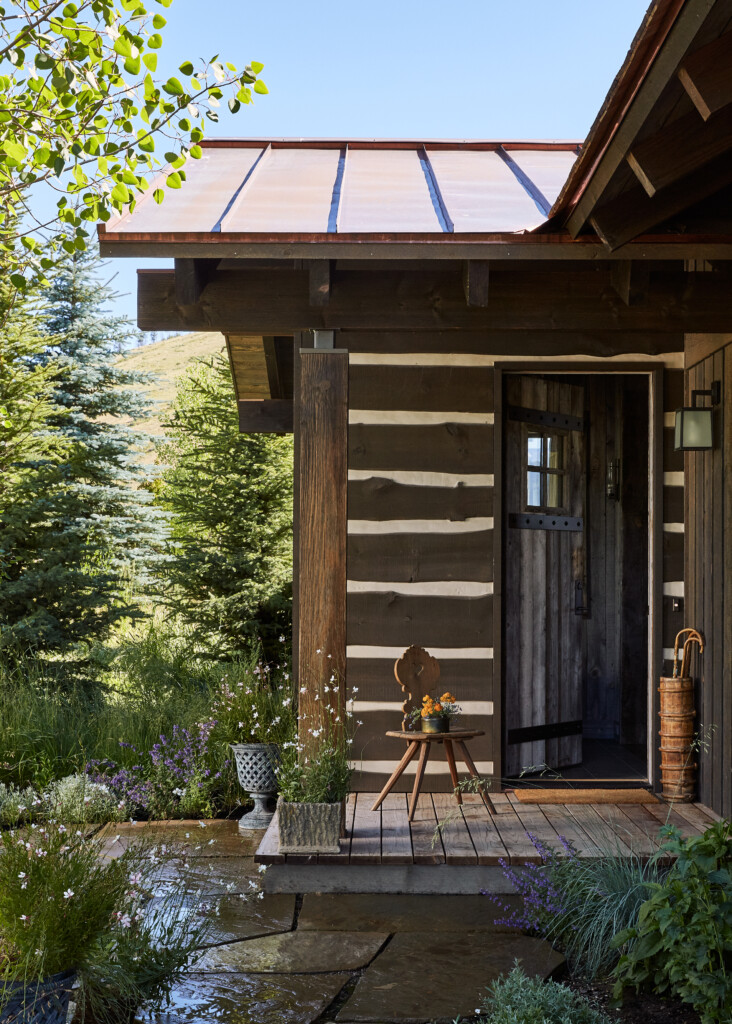 Small Space Luxury - Mountain Living