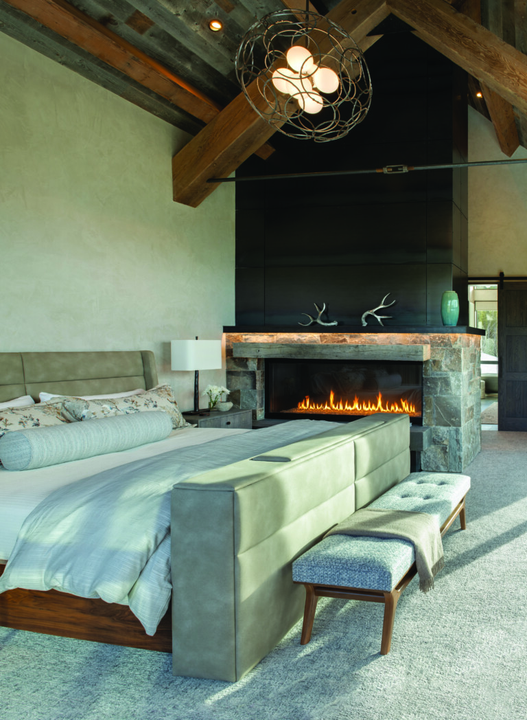 A Dreamy Big Sky Home with Plenty of Space - Mountain Living