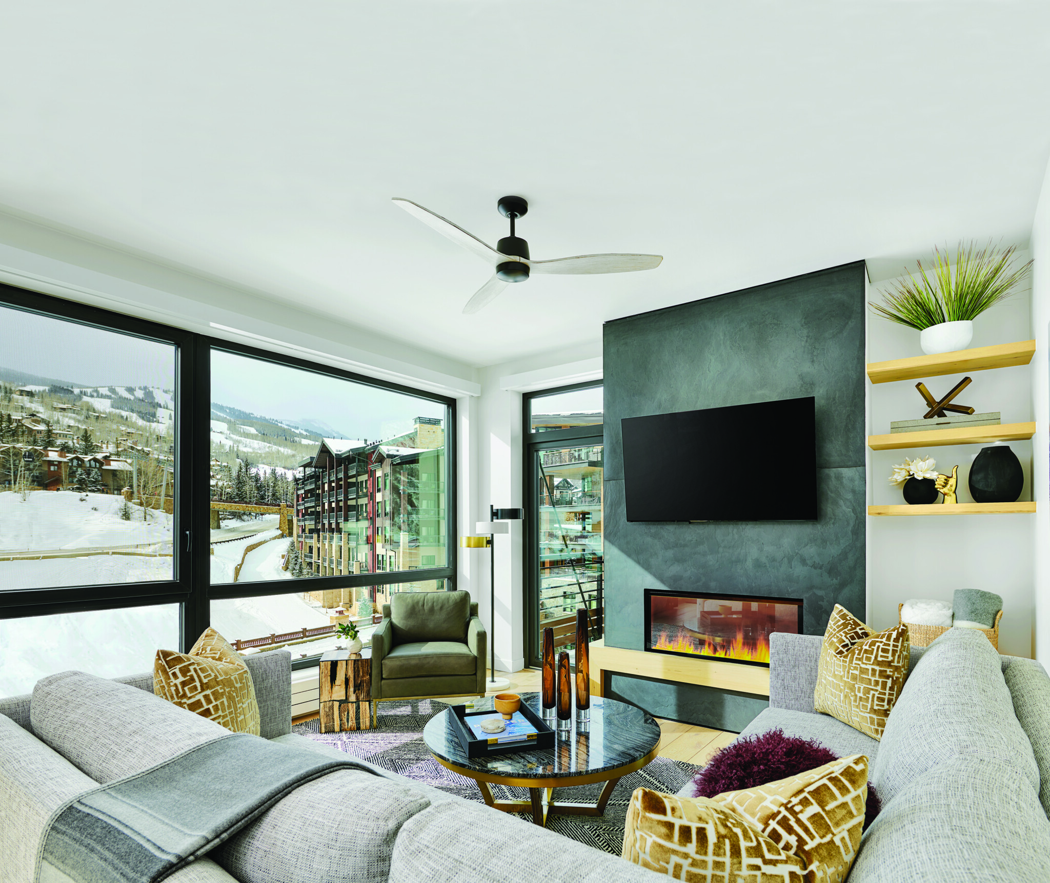 Stunning Outdoor Views Paired with Art Add a Luxurious Pop to a Ski-In ...