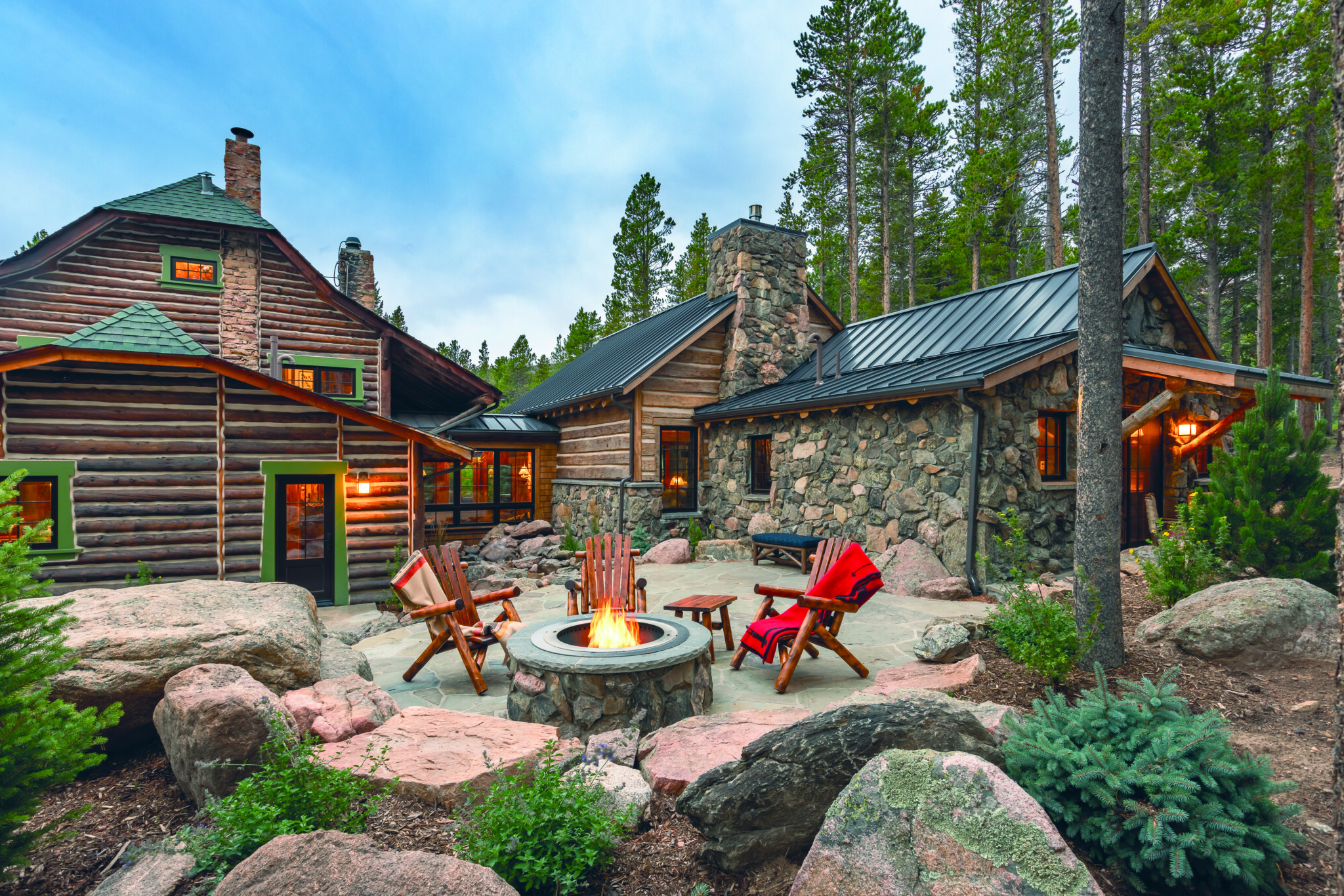 An Elevated Take on Outdoor Living in the Mountains - Mountain Living