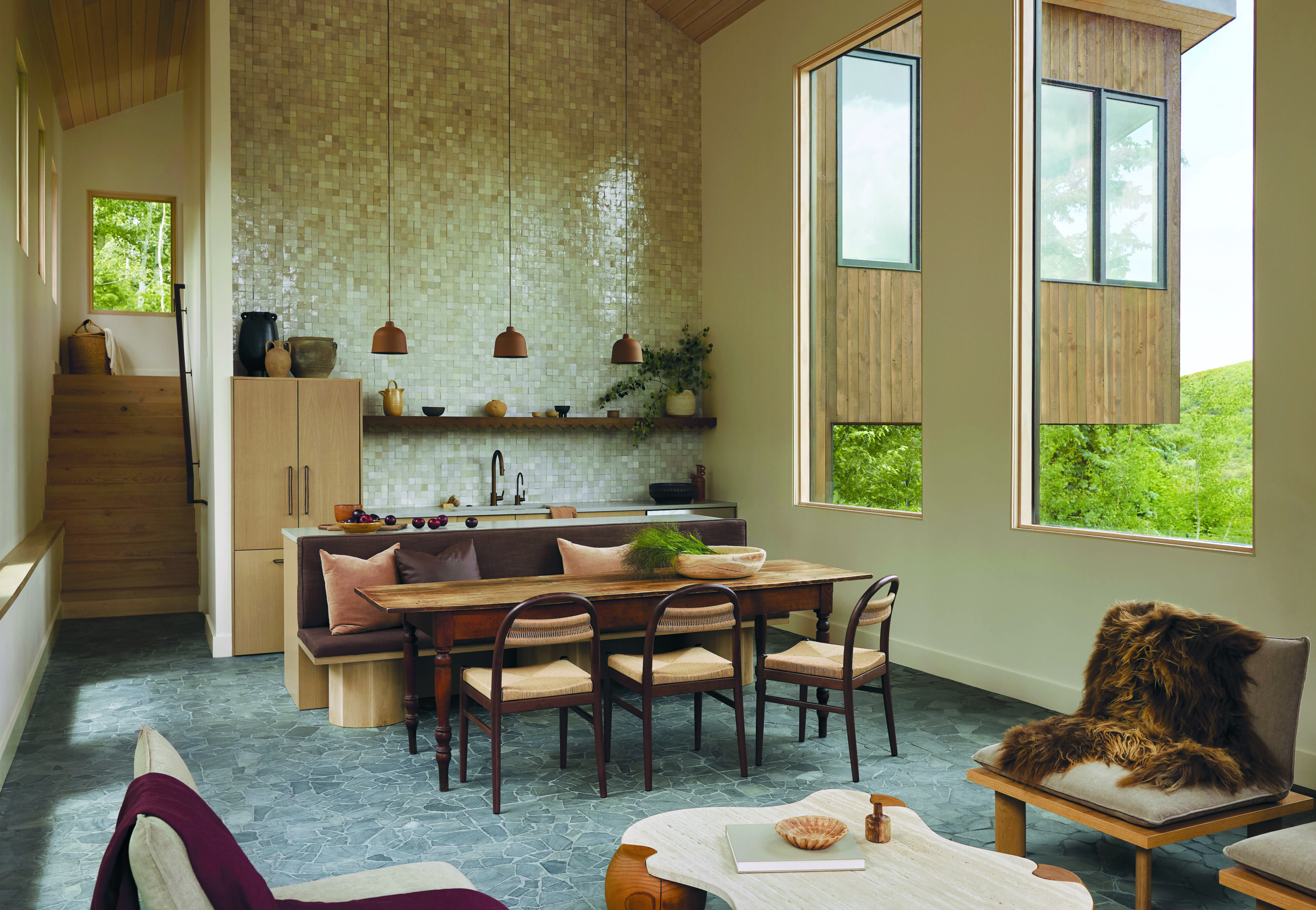 An Elevated Take on Outdoor Living in the Mountains - Mountain Living