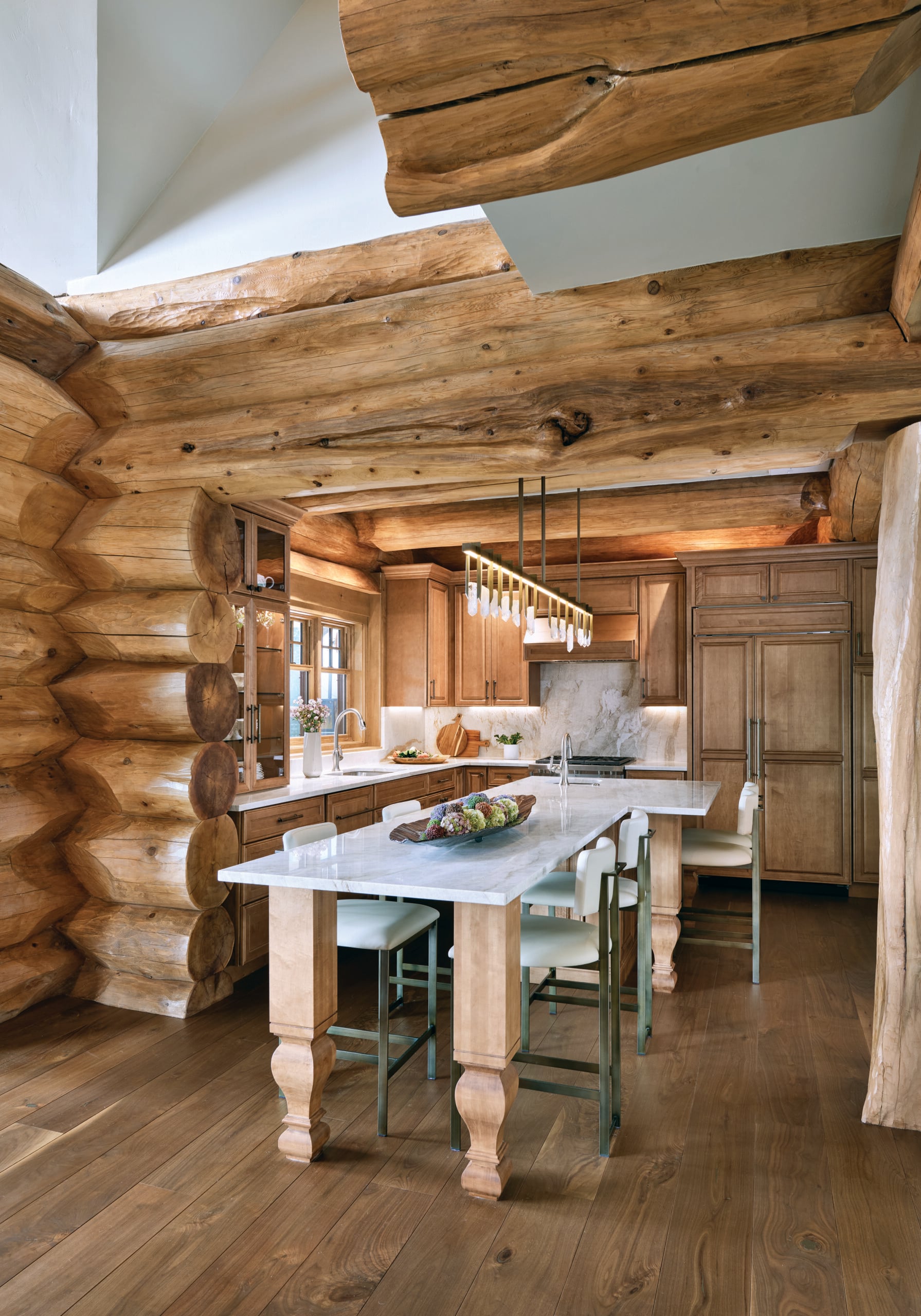A Spacious Newly Built Cedar Log Cabin with Transitional Style ...