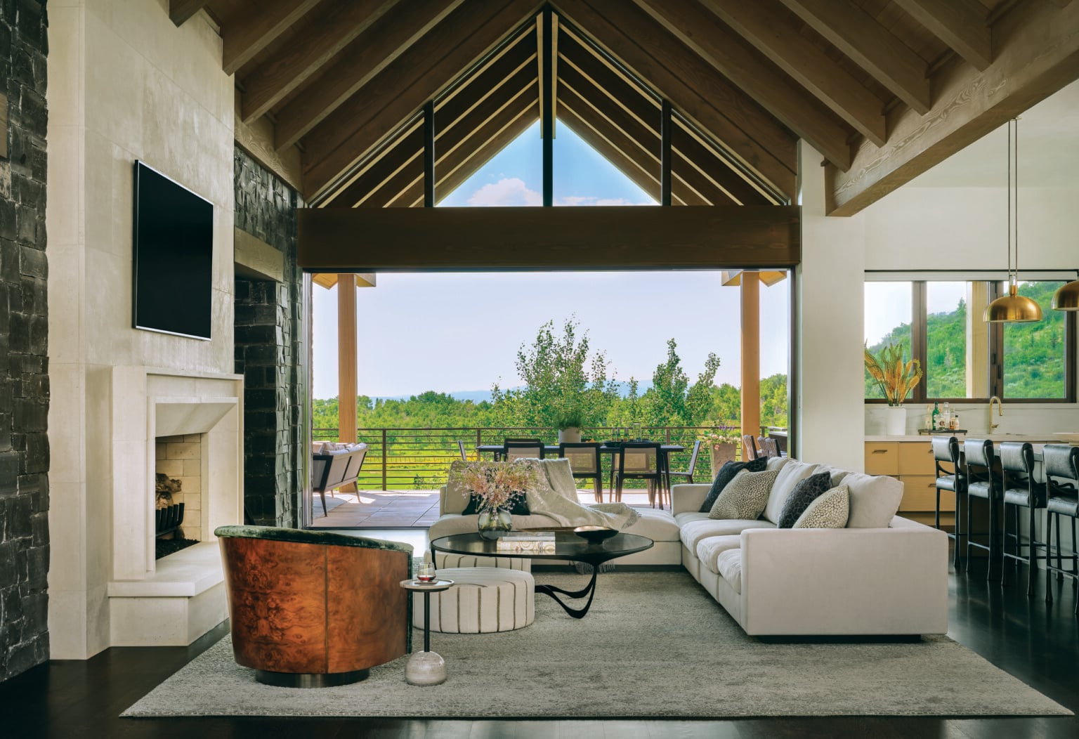 Grounded, Warm and Enduring Mountain Home Colors Trending this Year ...