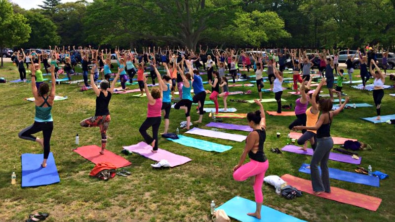 outdoor yoga class