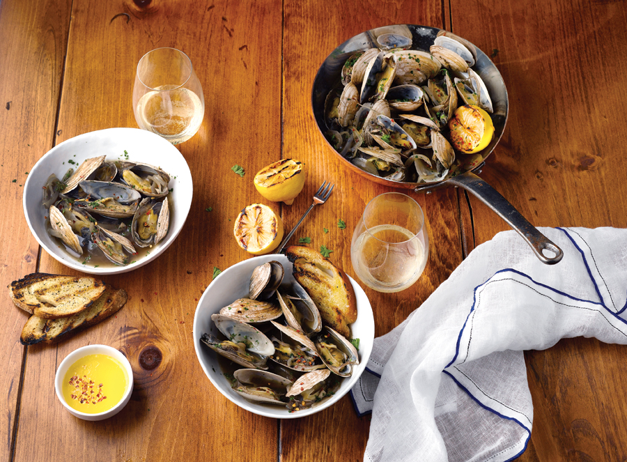 How to host a clambake at home - Reviewed