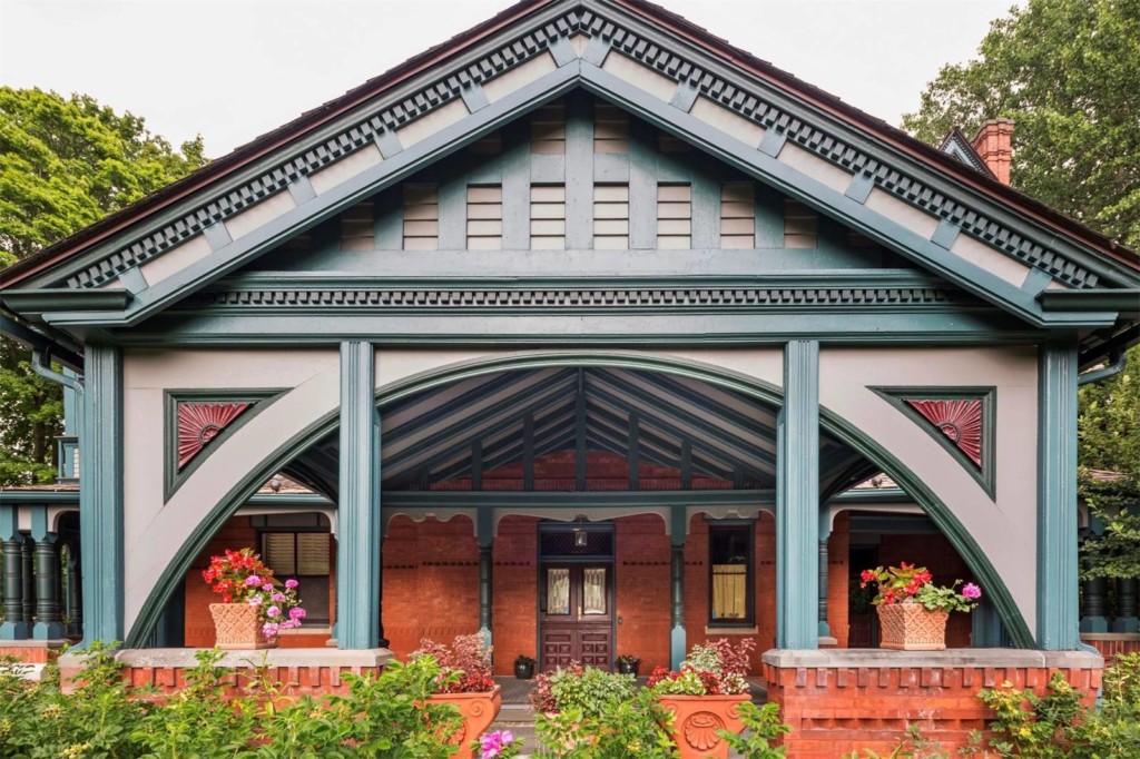 snug harbor newport mansion