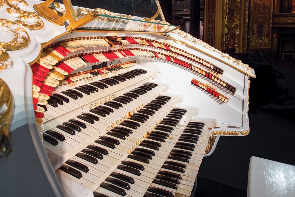 PPAC's Mighty Wurlitzer is an Extraordinary Machine - Rhode Island Monthly