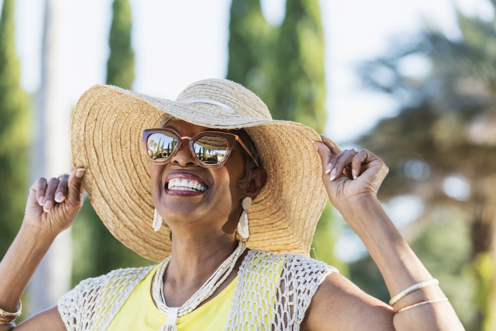 sunhat sunglasses