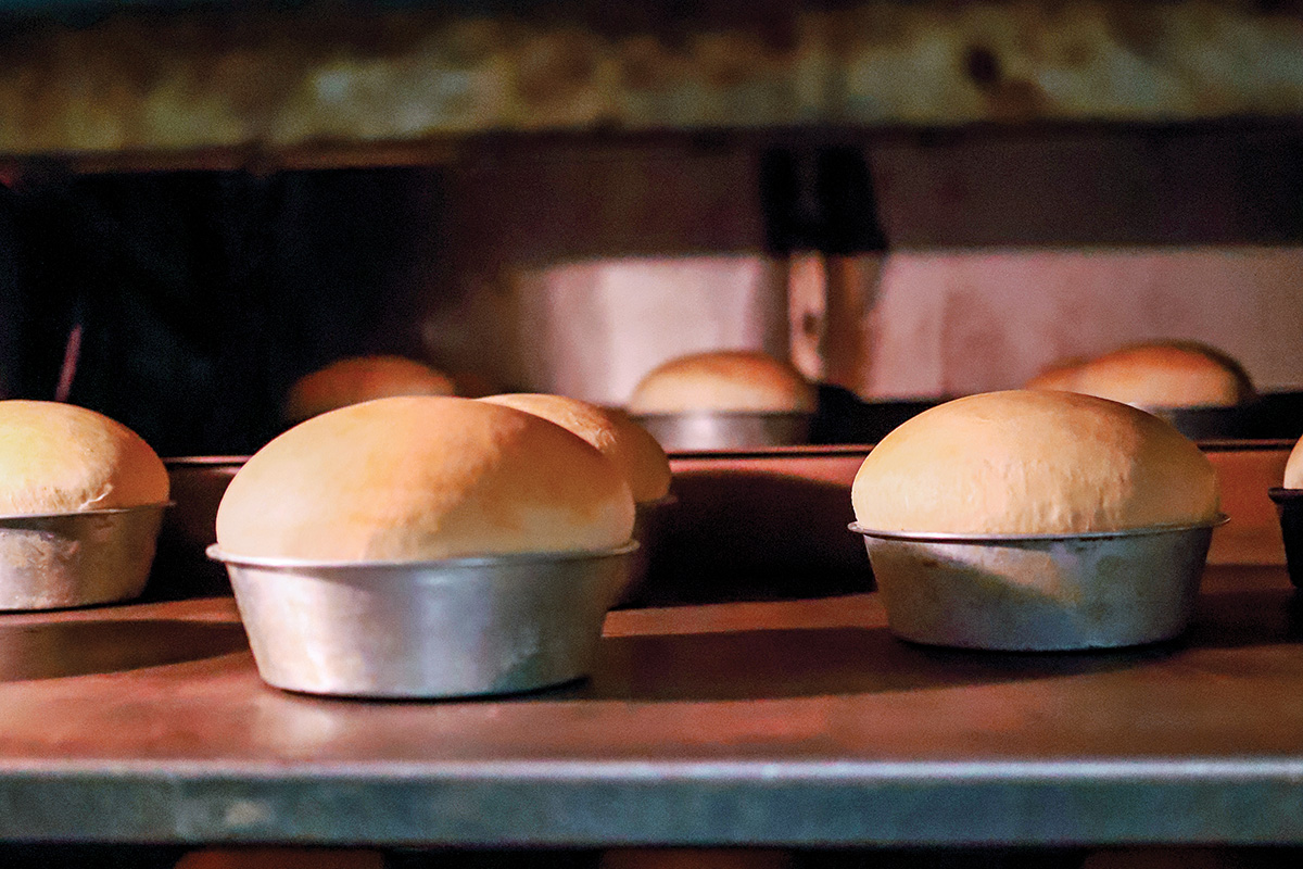 At Fox Point's Silver Star Bakery, Easter Means Sweet Bread Rhode