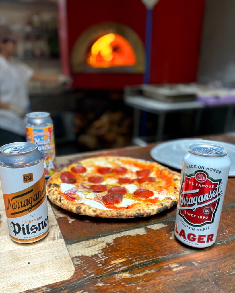 Robertas Narragansett 4