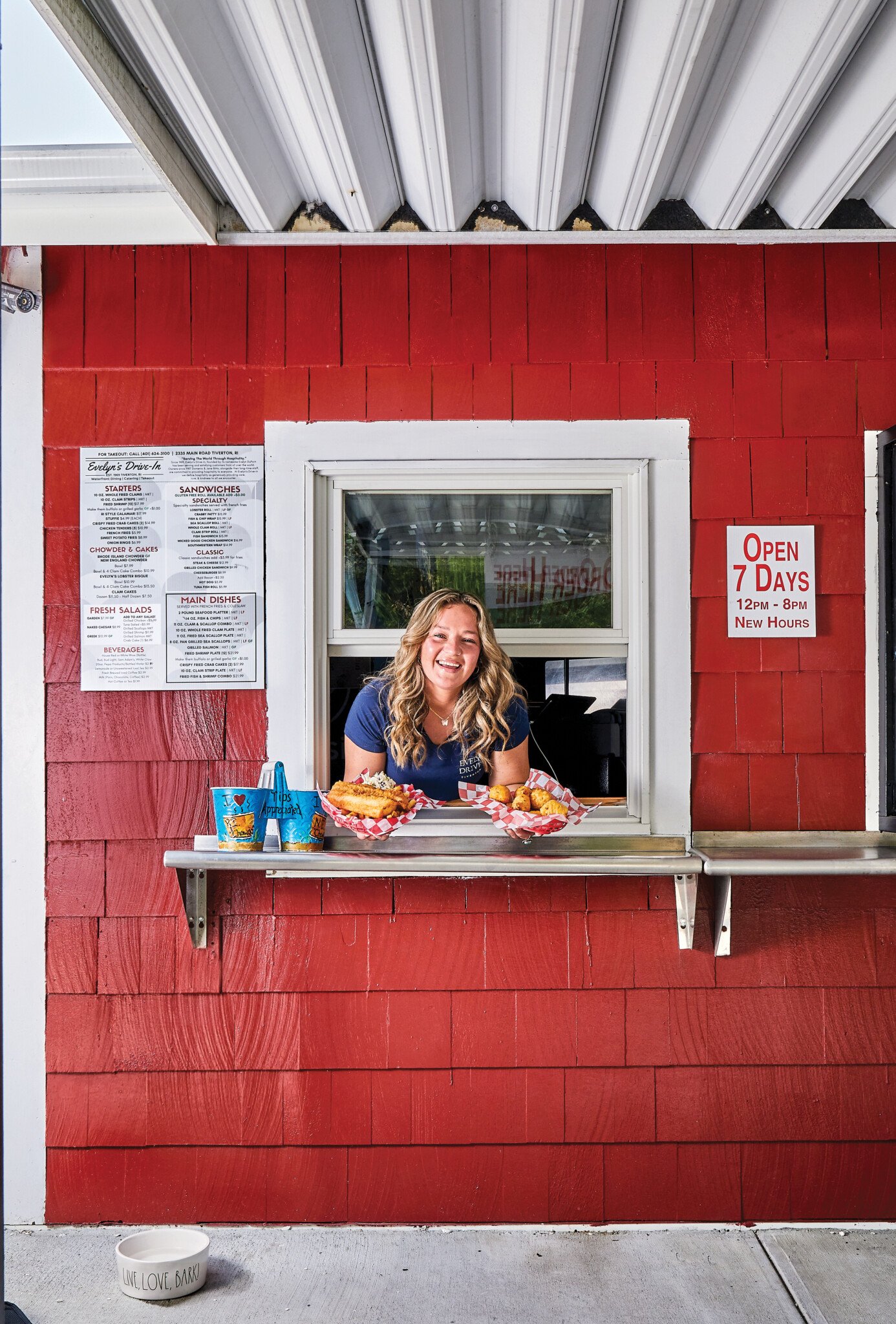 Where to Shack Up with Clam Cakes, Chowder and More in Rhode Island