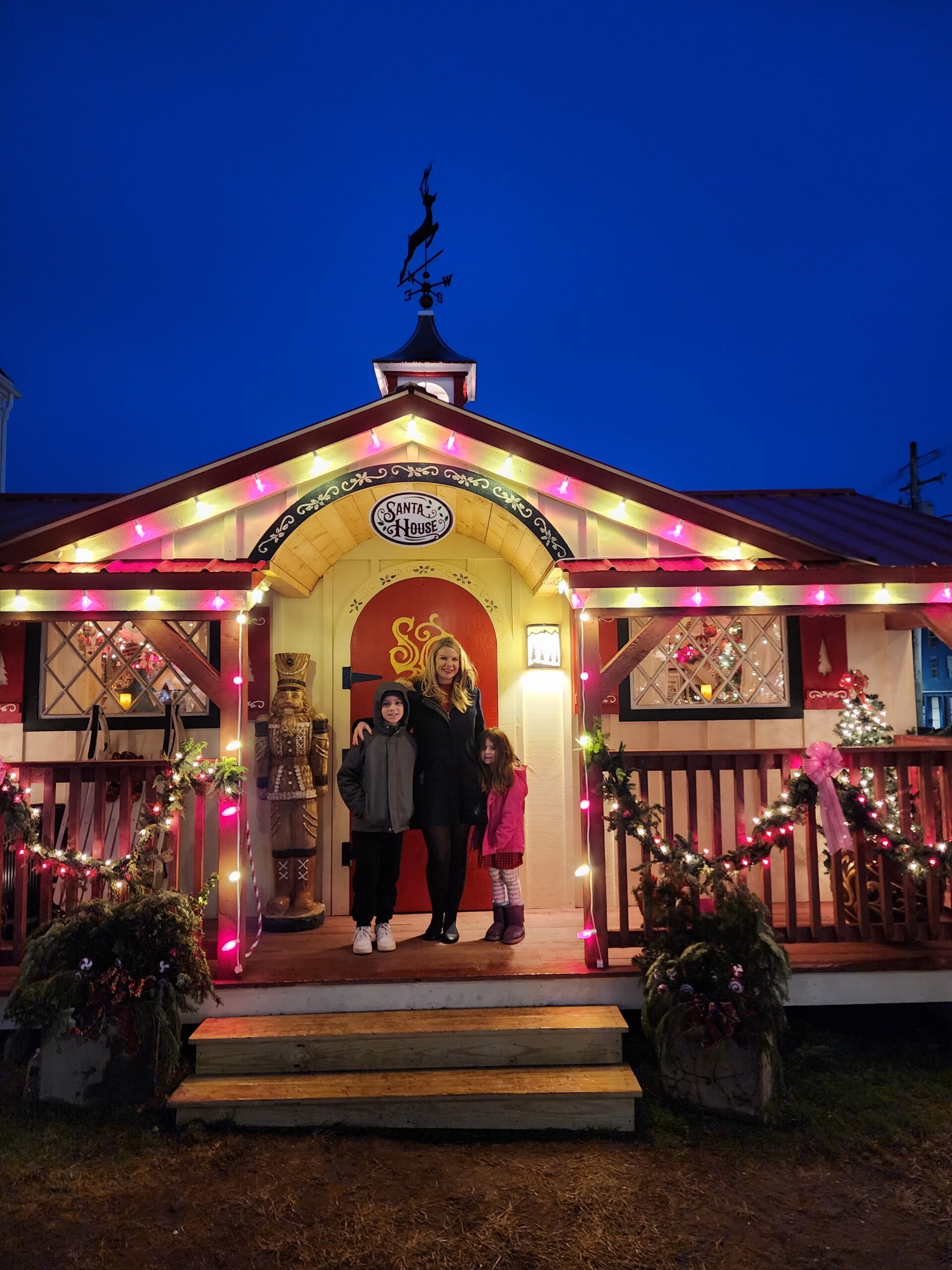 The Bristol Santa House is Coming to Town - Rhode Island Monthly