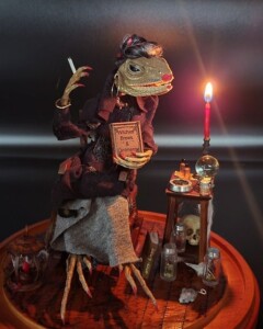 Dry Preserved Lizard Fortune Teller Diorama By Toddities Animal Preservation