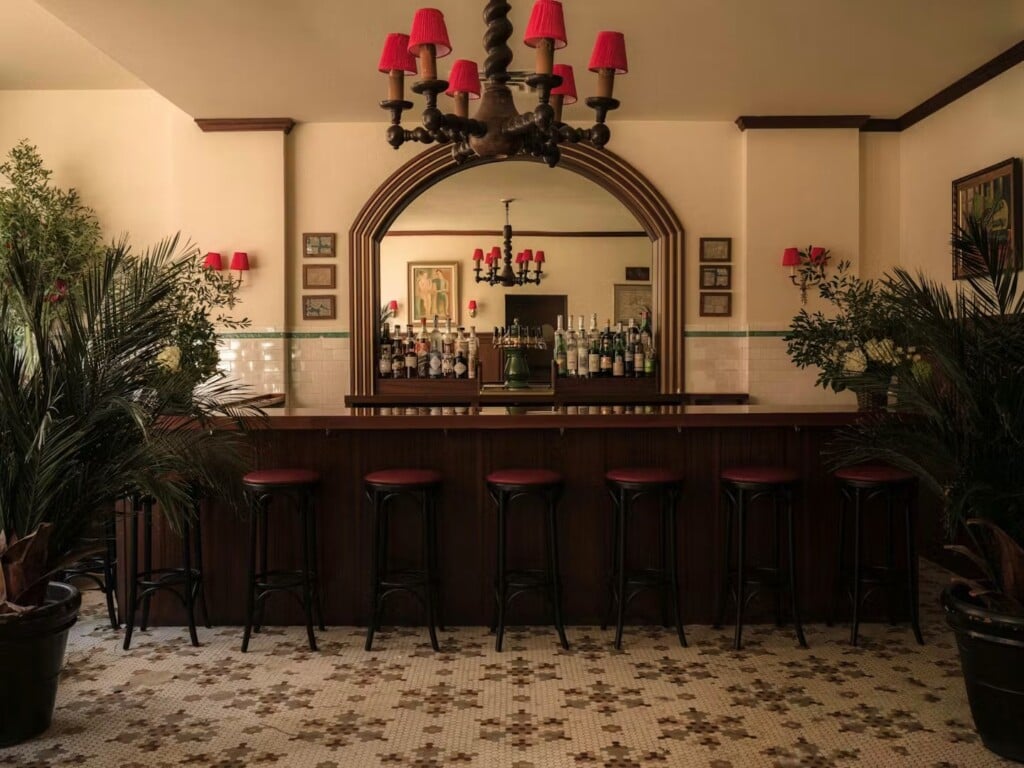 324ba9b0 1a7d 489f Aabd F476834a2561