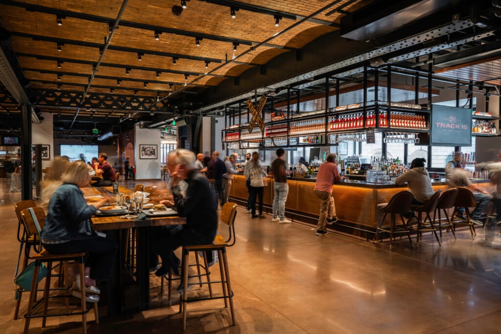 Track15 Interior People X Ian Barnard