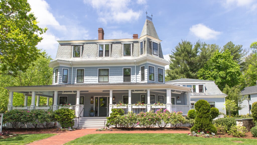 Inn At Hastings Park Exterior 2