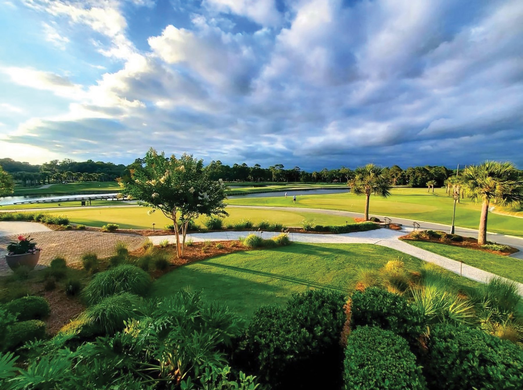 Destination Dining South Magazine