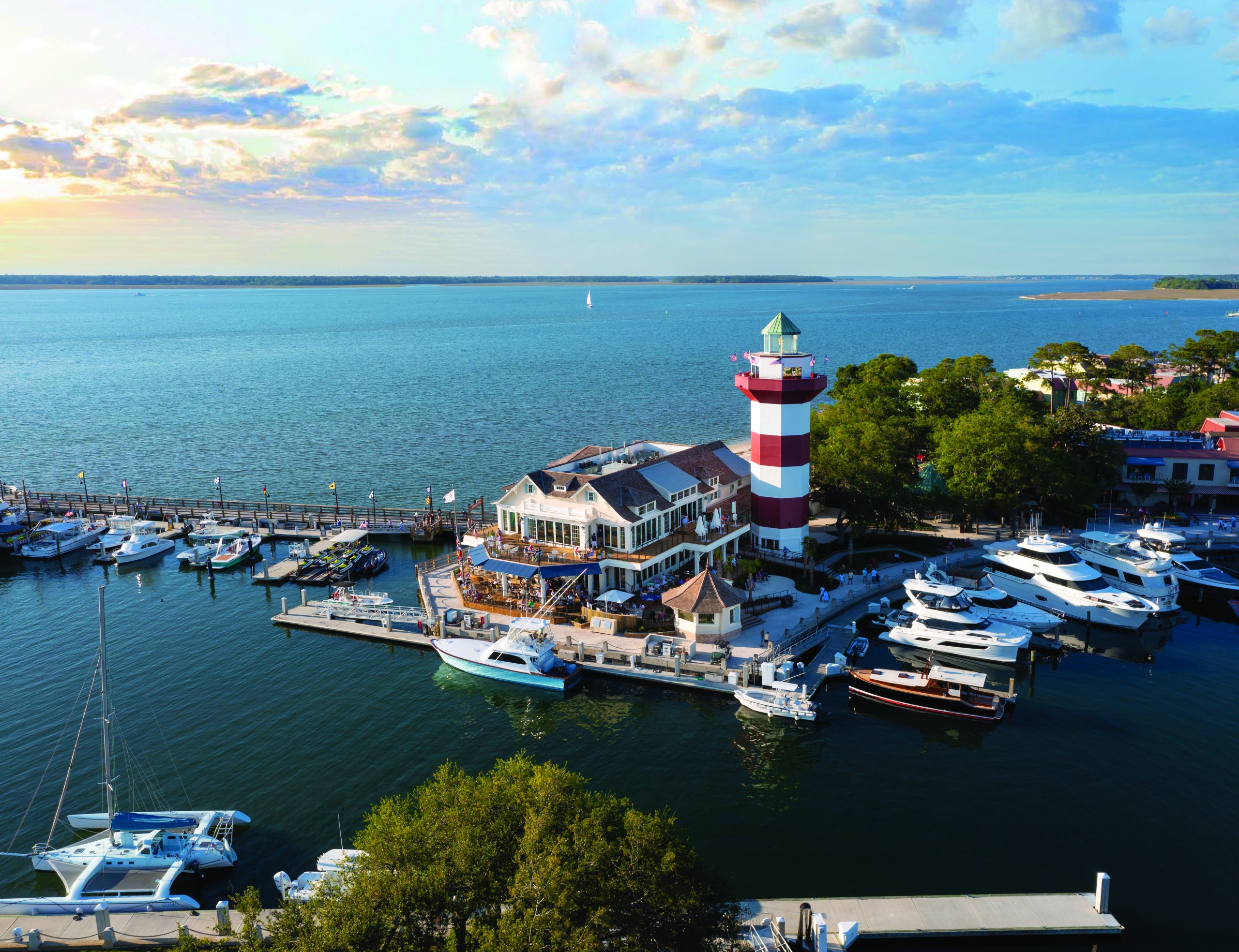 DineSouth '22: Quarterdeck at The Sea Pines Resort | South Magazine