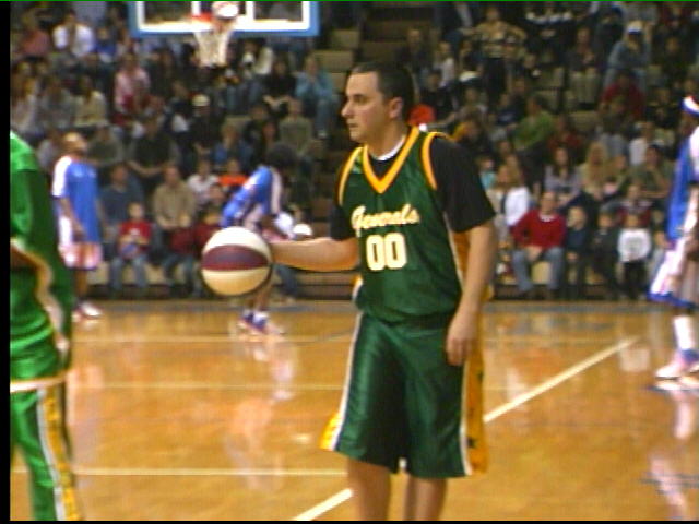 Globetrotters Dazzle Crowd At Zhs