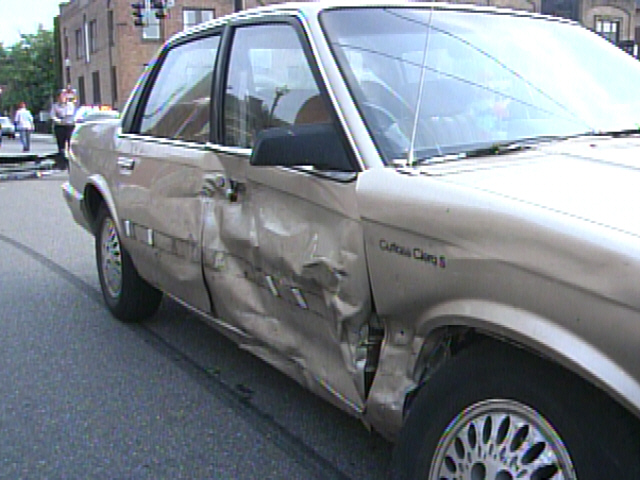 2 Car Accident At 6th & Market Streets