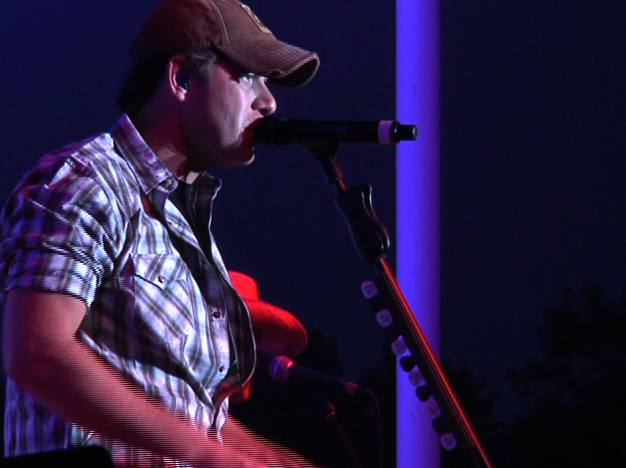 Rodney Atkins Rocks The Fair