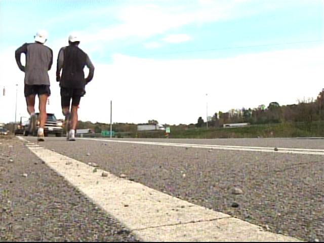 Group Running Across Country Stops In Zanesville