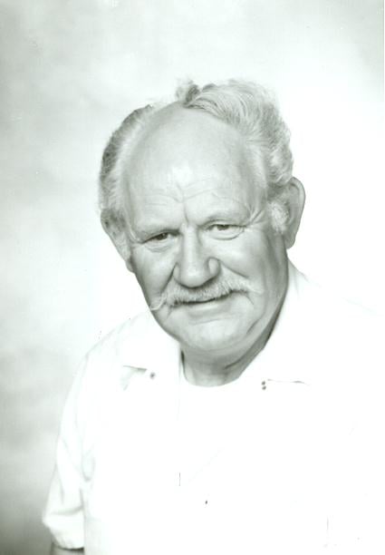 Murl "red" Wallace (april 18, 1931 February 3, 2012)