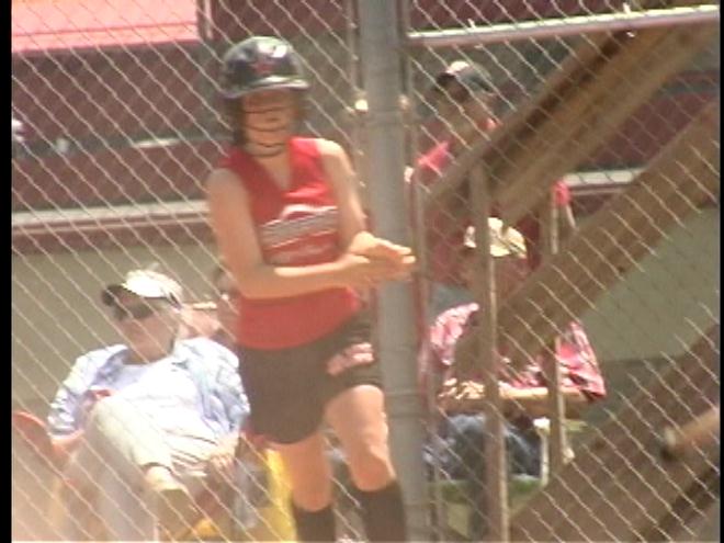 Ceramics, Panthers Advance To Regionals