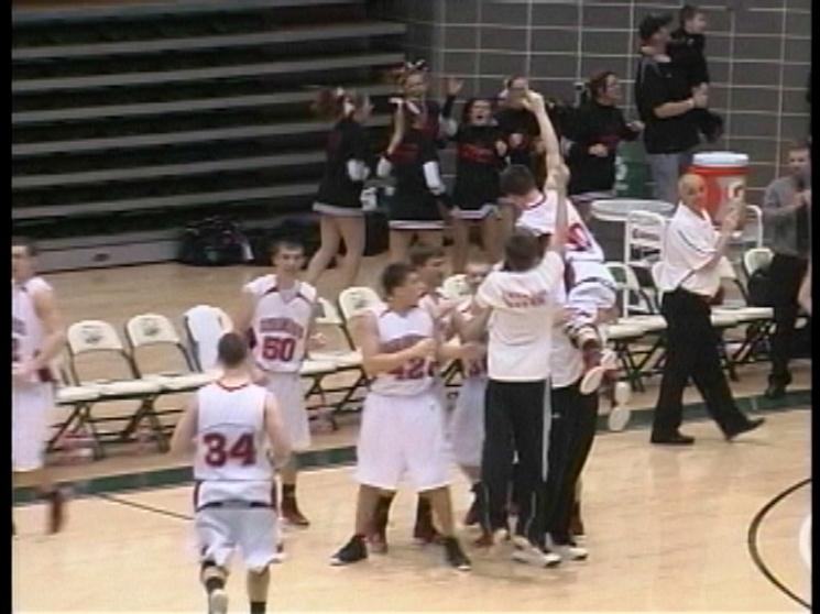 Newark Catholic Girls Hold On For Win, Crooksville Boys Gear Up For District Championship
