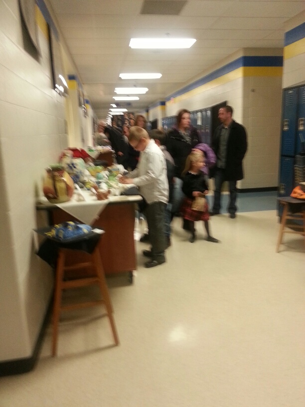 Large Crowds At West Muskingum Holiday Panorama
