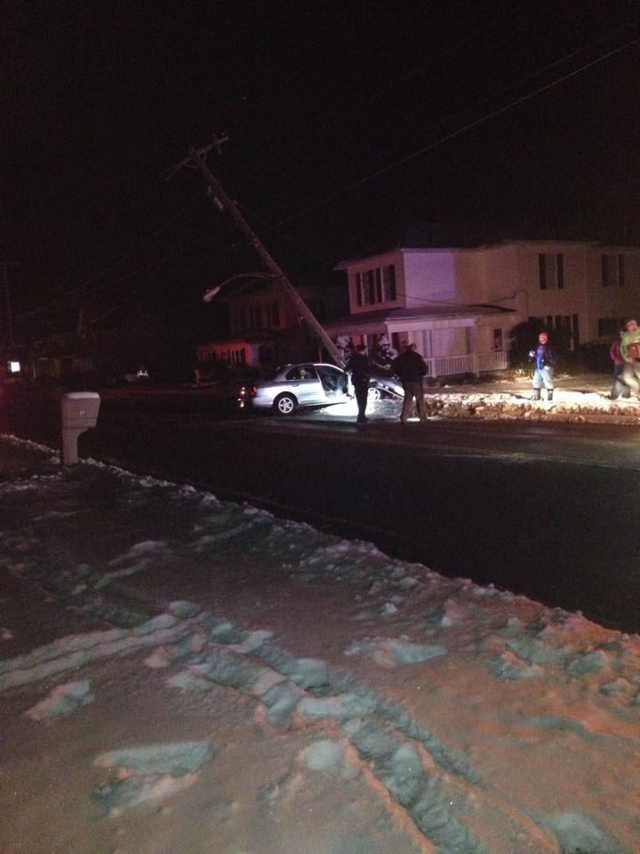 Car Crash Knocks Out Power In Frazeysburg