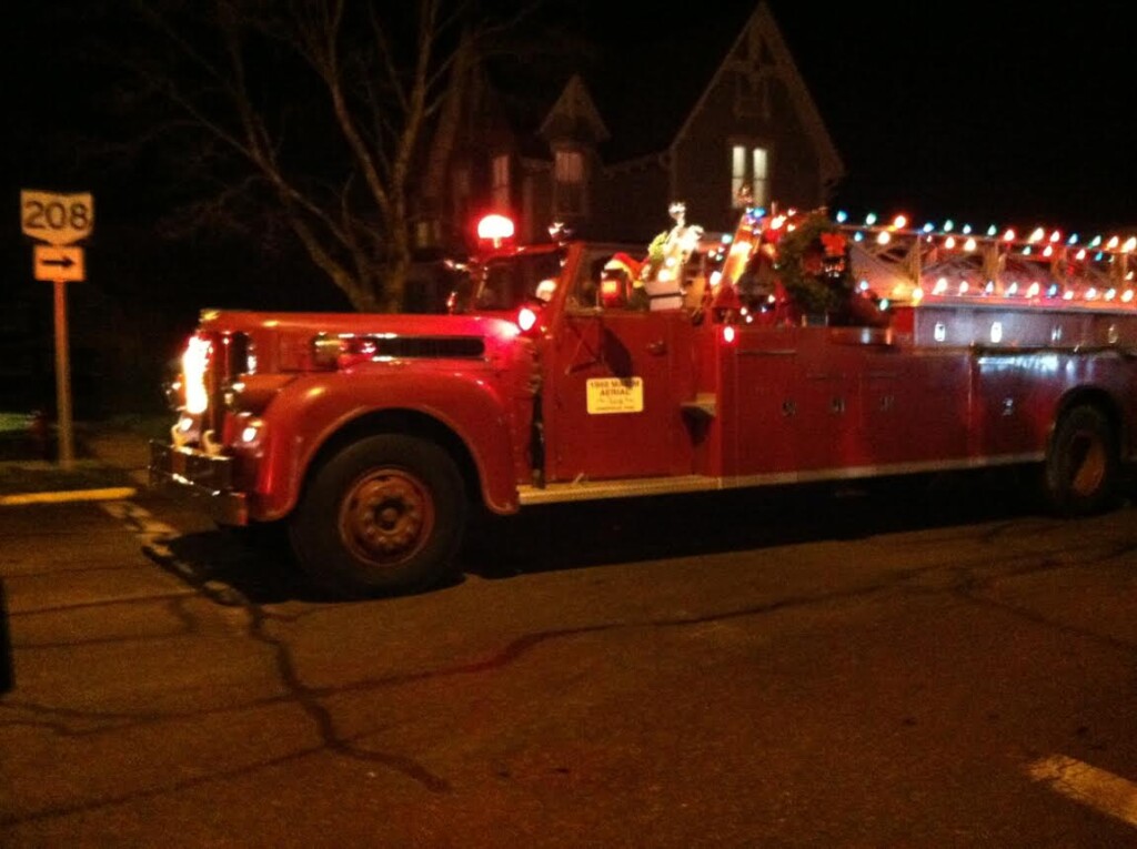 Dresden Holiday Parade And Caroling