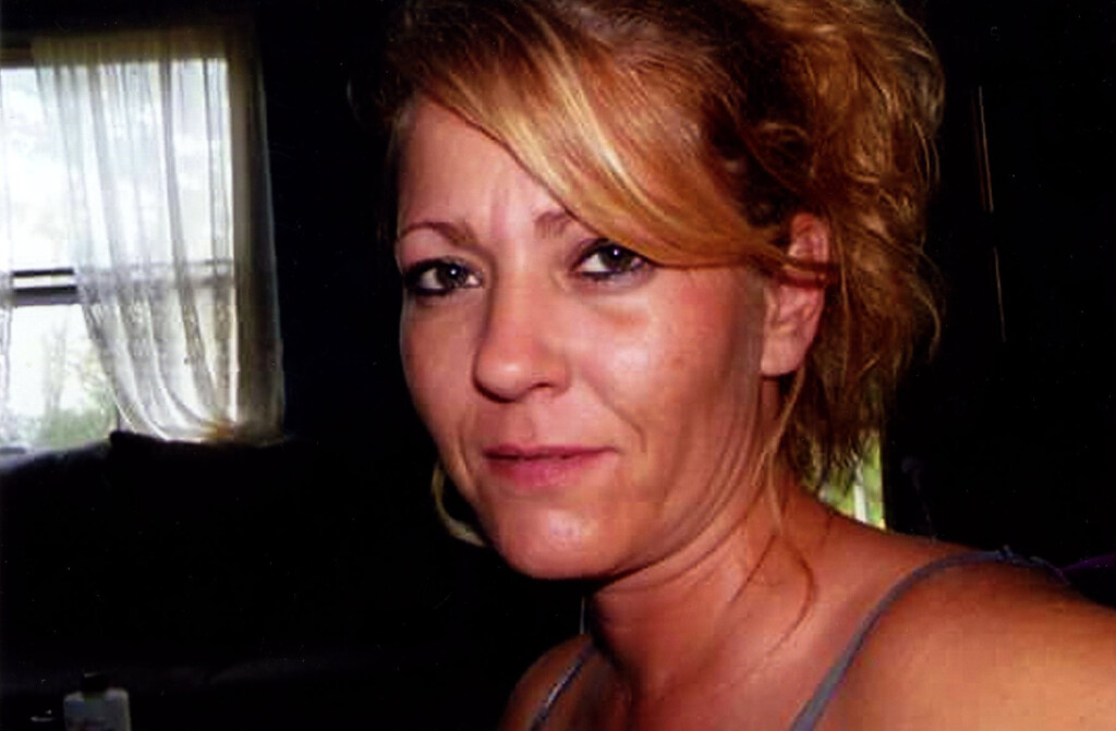 Stacy Jo Caplinger (august 2, 1972 May 17, 2015)