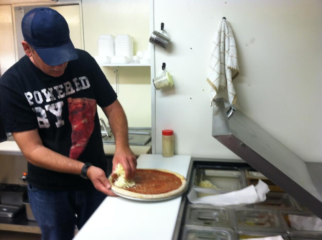 New Pizza Shop Opens In Zanesville