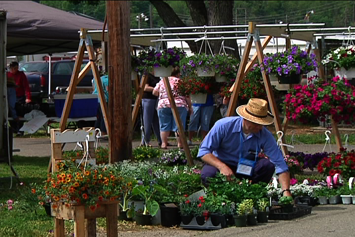 Farmer's Market Sells Pasture Raised Meat