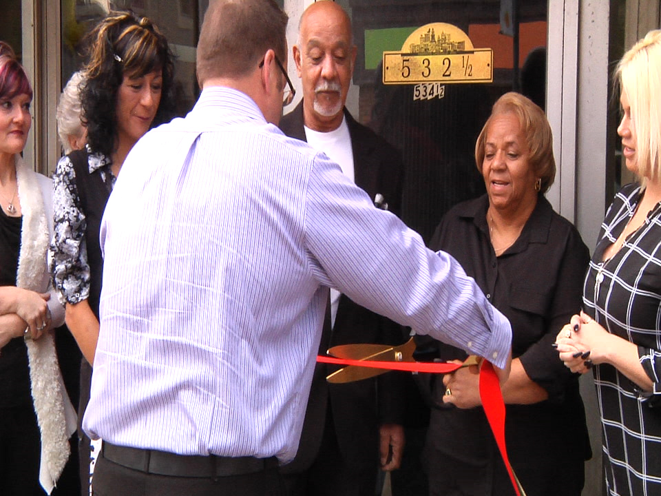 Ribbon Cutting Ceremony Held For Downtown Zanesville Businesses