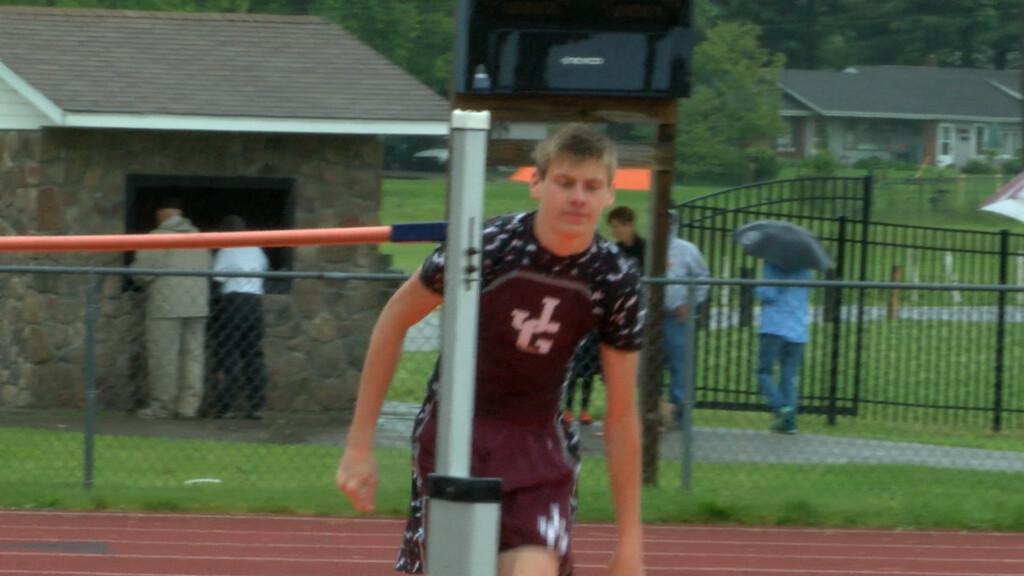 Area Athletes Shine In District Track & Field Championships