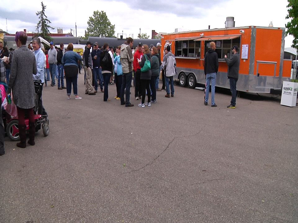 Hundreds Show For The 2016 Food Truck Rally