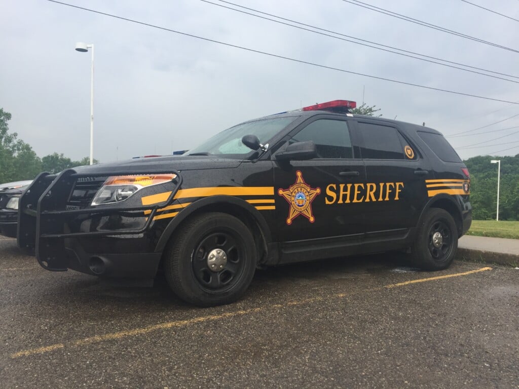 Muskingum Co Sheriff #39 s Office receives new vehicles WHIZ Fox 5
